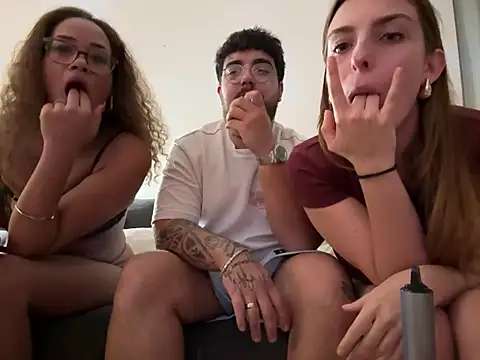 Chat XXX en directo de MrAndMrsSavage