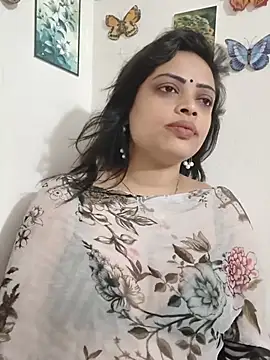 Pinky-2 - Oiling My Sexy Pussy Hole