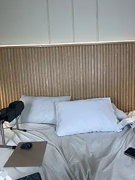 NahimiThompson Chat XXX in diretta