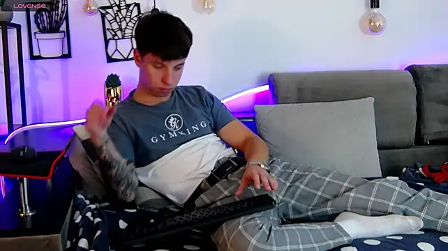 ThomasEdisonn – Naživo XXX chat