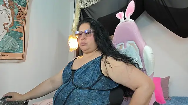 Chat XXX en directo de Keyla01_