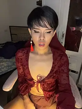 Plaxxxtique's Live XXX Chat