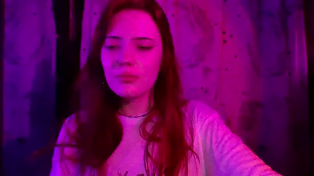 Alluring_Silk: онлайн-секс-чат