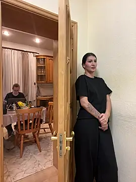RussianGirls_ লাইভ XXX চ্যাট