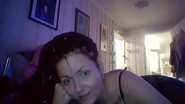 XXX chat uživo modela MyManCave