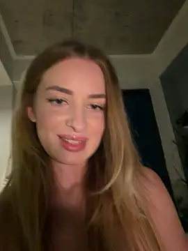 EvieEvans - Last tipper gets 5 squirt videos