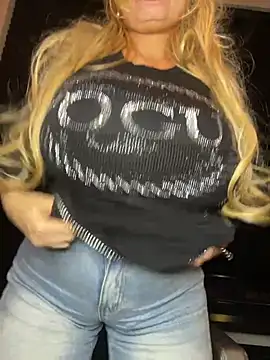 DivaVonTease's Live XXX Chat