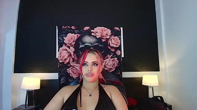 EvaaFoxxy1