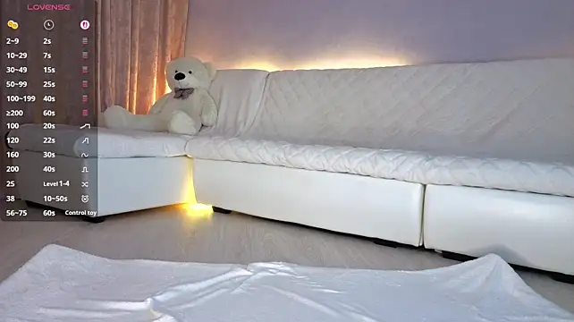 Ellijoys Adlı Modelin Canlı XXX Sohbeti