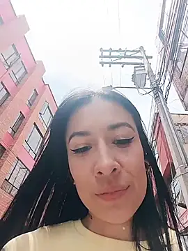 Vale_cortez - Have a great start to the month 👻🎁