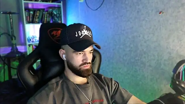 _Serious_Man Chat XXX live