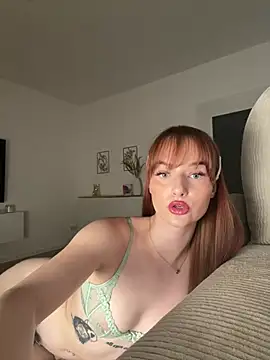 צ'אט XXX בשידור חי של kimkatyrides