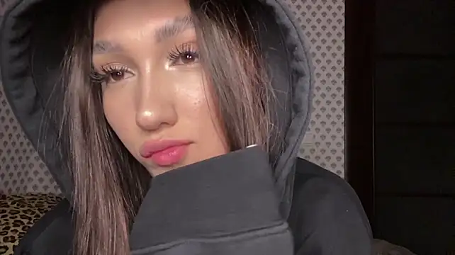 ALittleSurprise's Live XXX Chat