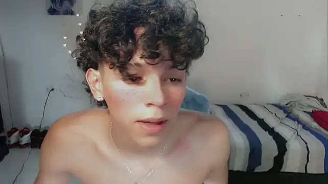 צ'אט XXX בשידור חי של FUNNY_DICK_
