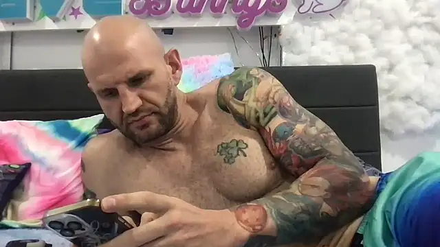 brianomally 现场XXX聊天