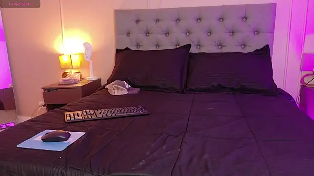 ALICESANDOVALn Live XXX chat