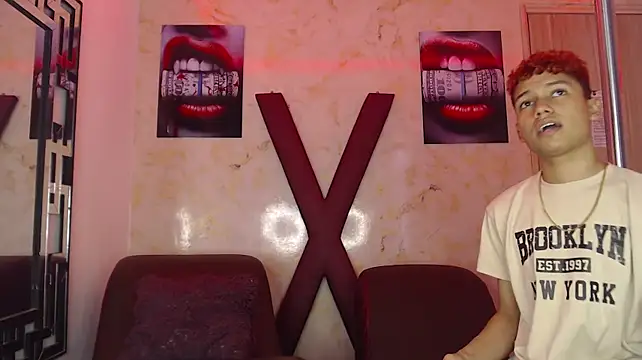 Онлайн чат XXX HORNY_PRETTY