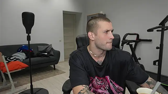 Igor_Wilde Live XXX-Chat