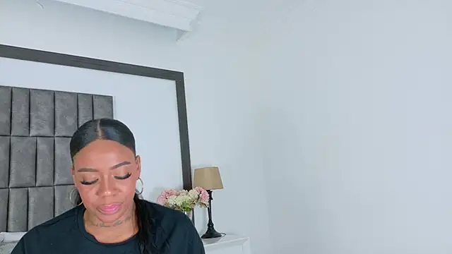 LoanaVega's Live XXX Chat