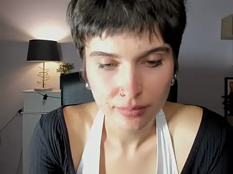 SarahxCharm Chat XXX live