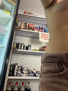 Nai-velvel - FINGERING MY TIGHT PUSSY IN PUBLIC/