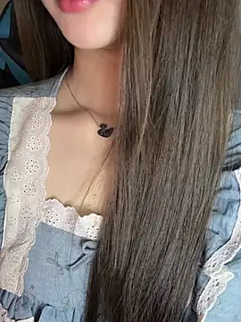 دردشة Yiyina_17 الجنسية المباشرة