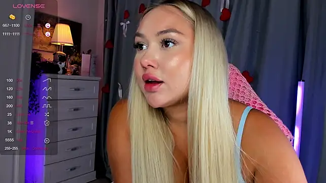 _Loneve__ Chat XXX in diretta