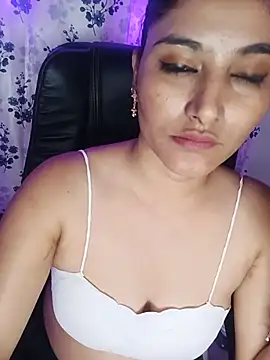 XXX chat uživo modela Richa_Babes