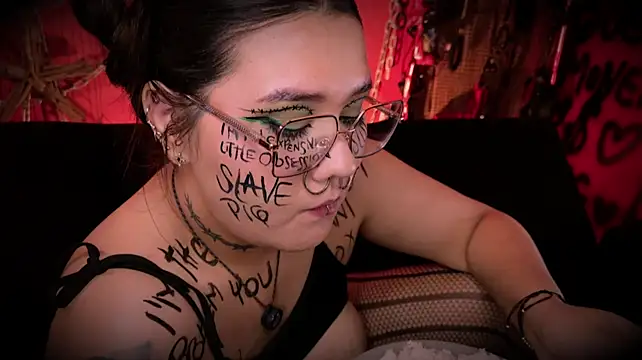 Laura_takint - Bite my breasts