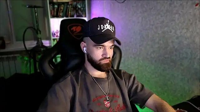 XXX chat uživo modela _Serious_Man