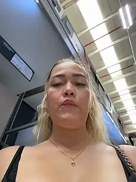 แชท XXX สดของ Danielavegax