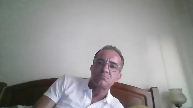 Rochinha73 Adlı Modelin Canlı XXX Sohbeti