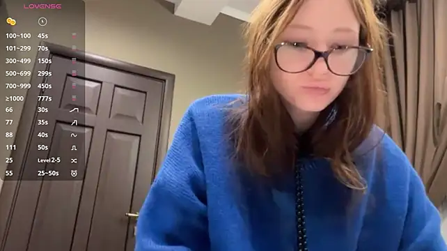 FlaviaDevost - Take off my bra under my shirt