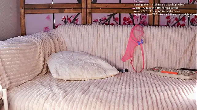 Marcelia_VS_World - Finger in pussy
