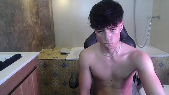 XXX chat uživo modela Nathan_Owen
