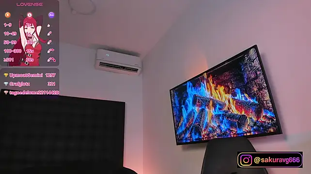 ValenGray - Anal Plug & Sexy Dance in Closeup