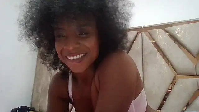 MilaMillss Chat XXX live
