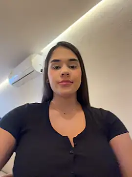 BellaLeclair_