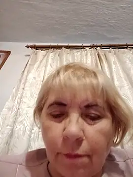 Elena_Beautiful784's Live XXX Chat