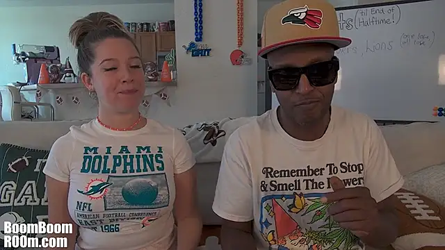boomboomr00m's Live XXX Chat