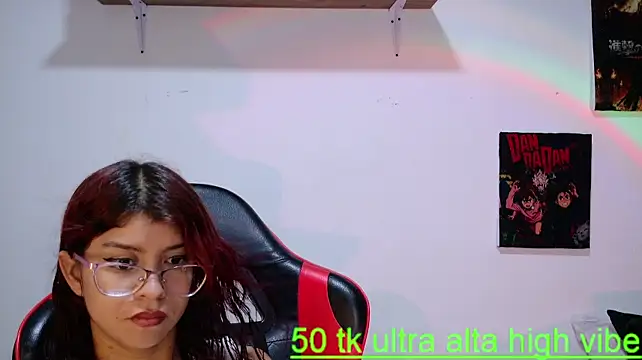 Sarah_Smitt_ Adlı Modelin Canlı XXX Sohbeti