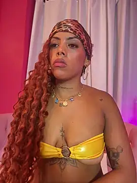 NovaFoxx - ANAL FINGERING IN THE PATIO OMG 🥵🍑