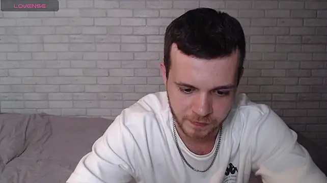 Alexxx_horny 现场XXX聊天