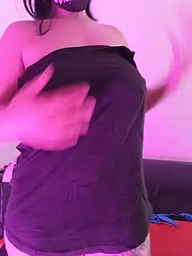 Chatroom XXX en direct de Zeina2024