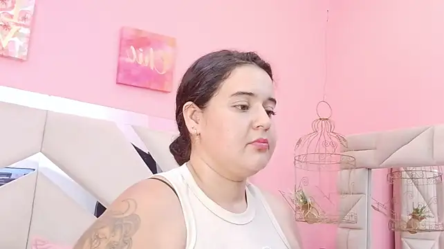 naomi_taylor27のライブXXXチャット