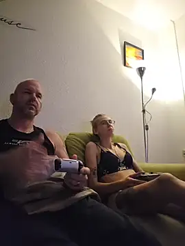 Badbitch_German_Badass: απευθείας συνομιλία ΧΧΧ