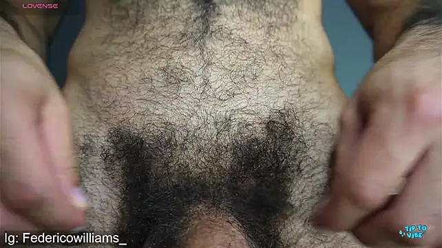 Derek_w live XXX chat
