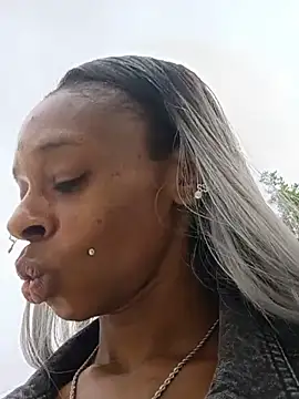 Jasmine_FullsShine's Live XXX Chat