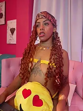 NovaFoxx's Live XXX Chat