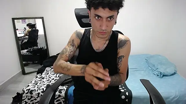 XXX chat uživo modela present_the_magic